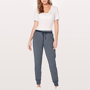 Lululemon cool and collected jogger 12